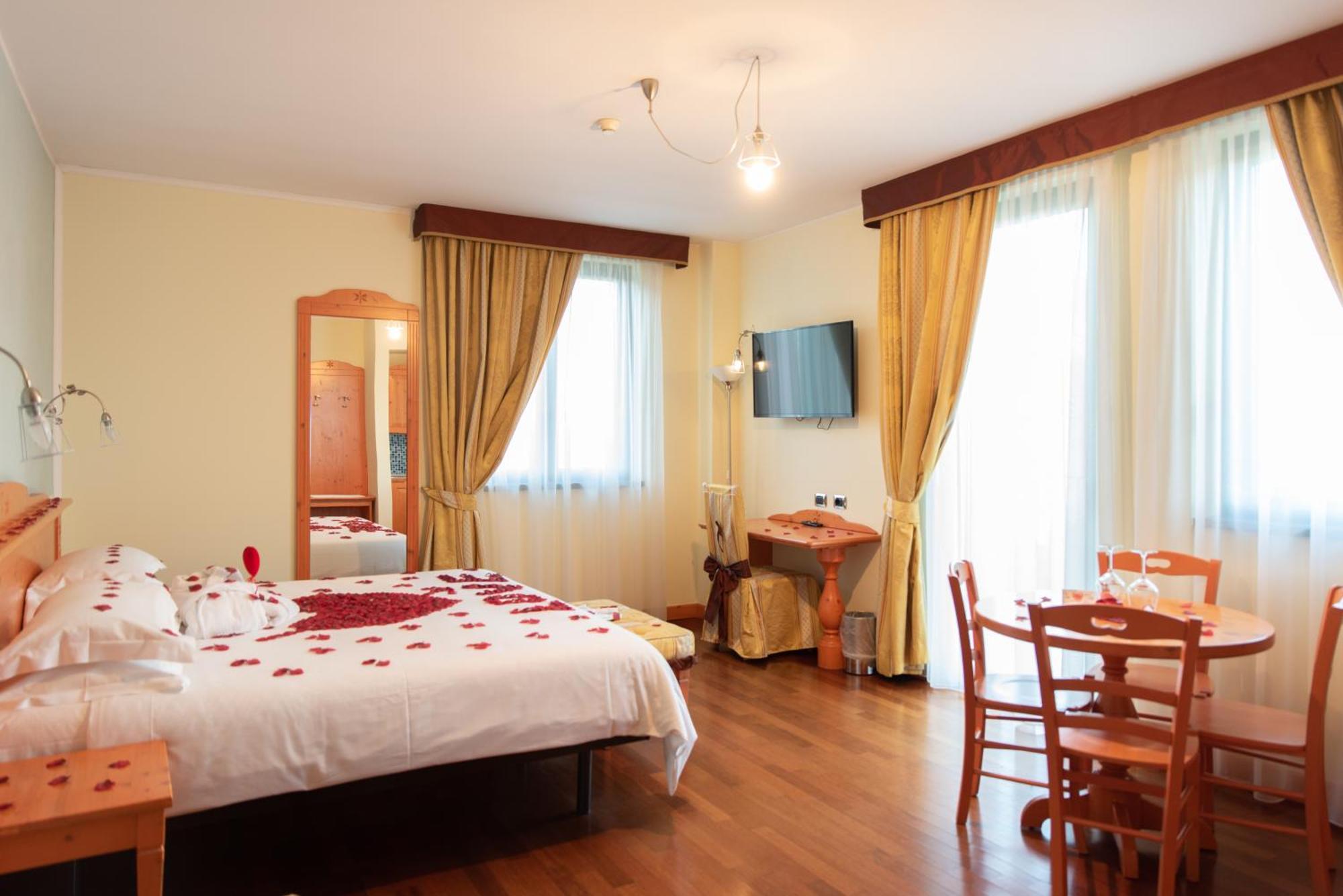 Hotel Residence Montelago Ternate (Varese) Exterior foto